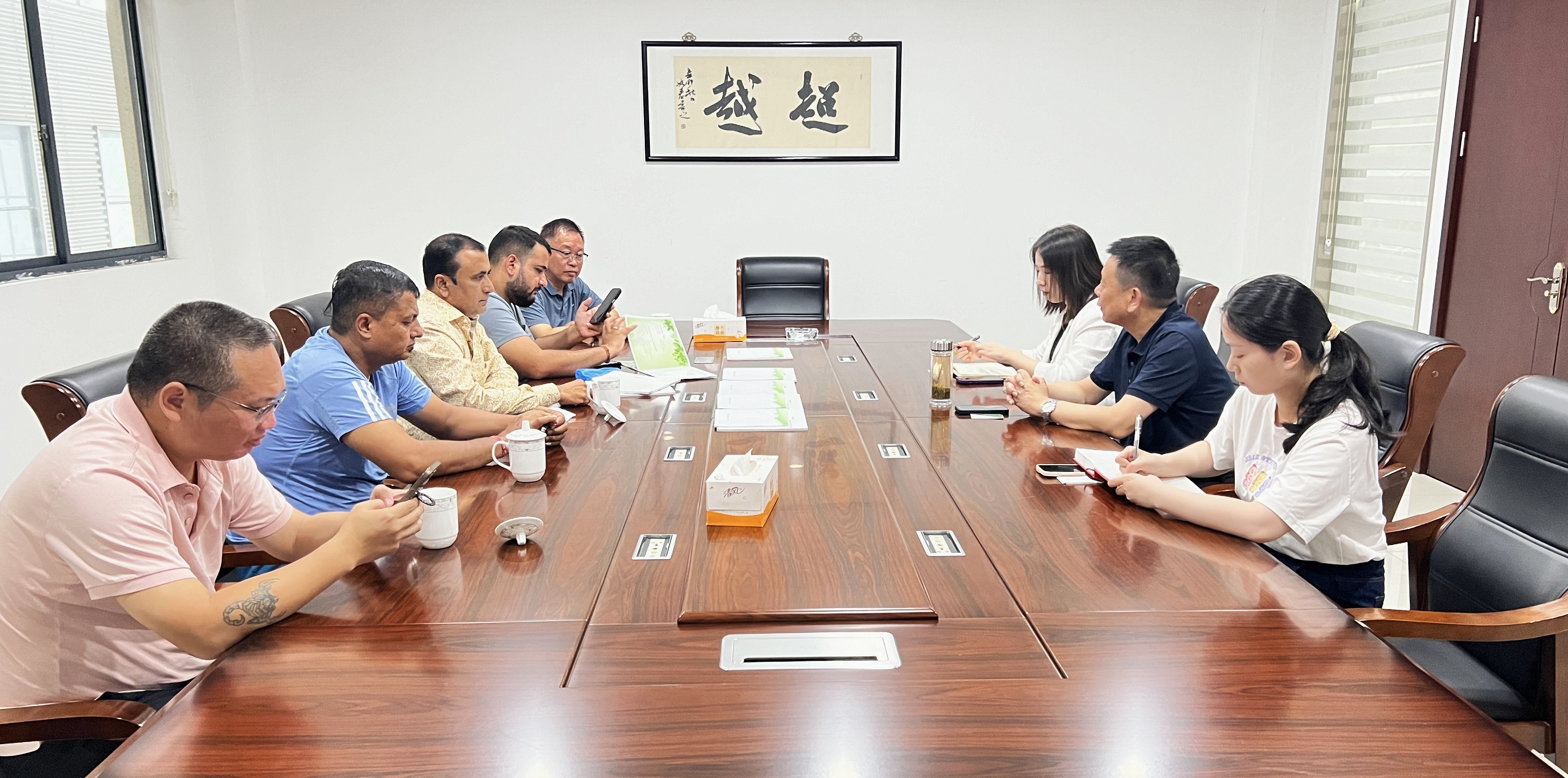 跨越山海，共谋合作 | 热烈欢迎尼泊尔客户莅临新加坡新南洋集团参观交流